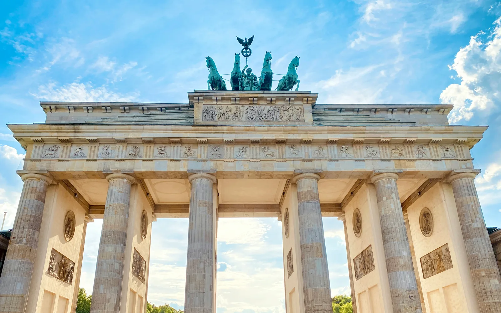 Brandenburg Gate - 2nd view
(Brandenburg Tor) 